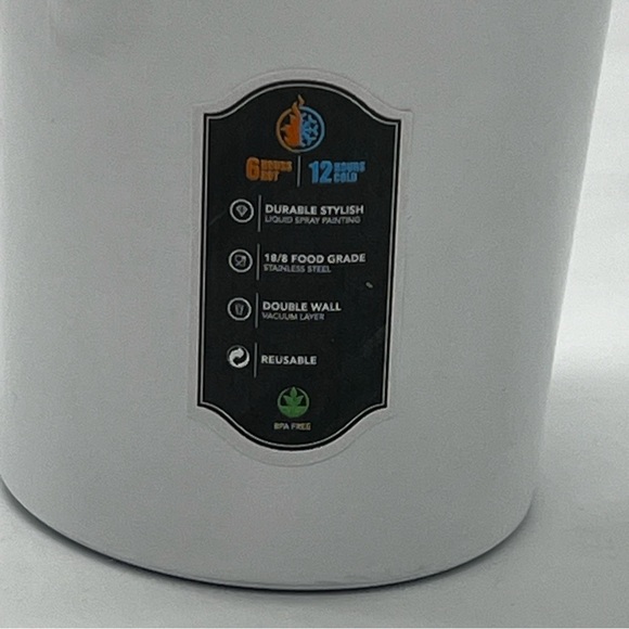 NEW Hello Kitty 40oz tumbler and straw white with pink bow - Picture 3 of 6